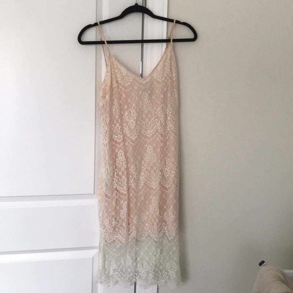 Peach and white dress, size XL (but runs small)